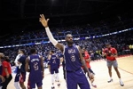 美国NBA历史首人！老詹当选奥运会旗手 一个时代的全球标杆偶像