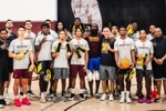 🤙哈登造访母校亚利桑那州立大学 并为男女篮球员送上8代战靴