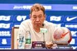 记者：斯卢茨基报名参加业余网球赛，明晚将迎来首战